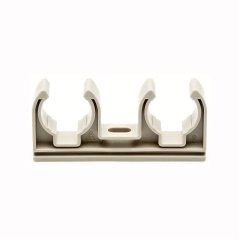 Dvojpříchytka na potrubí z plastu