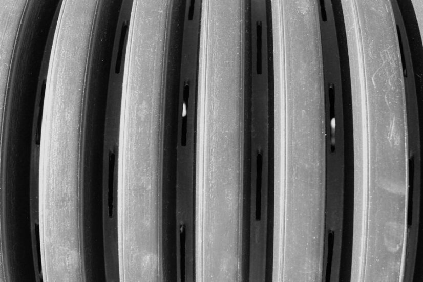Drenážní potrubí SIROPLAST K,  DN250, tyč 6m - Perforace drenáže: 2/3 perforace
